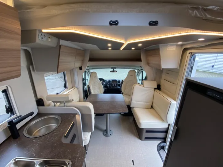 Fahrzeugbild Bürstner B66 TD 732 #15