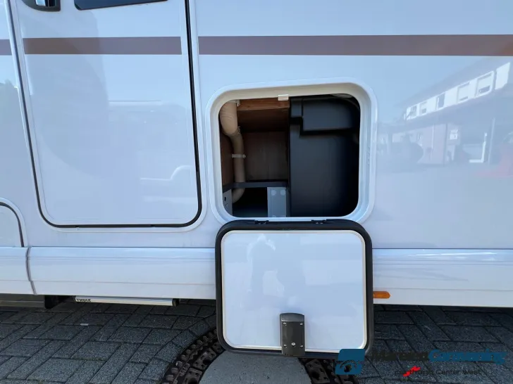 Fahrzeugbild Carthago C2-tourer I 147 RB LE K comfort Mercedes (271) #37