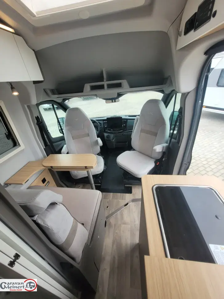 Fahrzeugbild LMC Innovan 592 #13