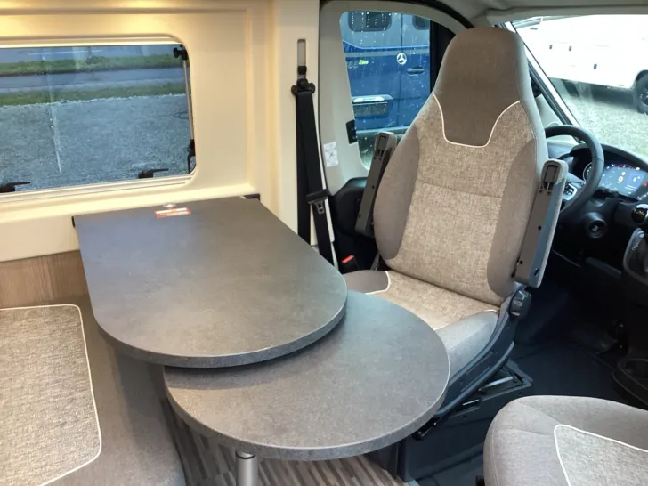 Fahrzeugbild Malibu Van charming GT skyview 640 LE K Top Zustand #12