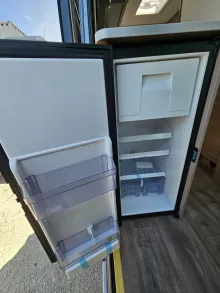 Fahrzeugbild Carado pro CV 600 9G-Autom.|Solar|AHK|Combi6E|Batt190Ah #9