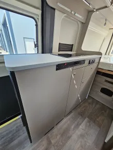 Fahrzeugbild Carado pro CV 600 9G-Autom.|Solar|AHK|Combi6E|Batt190Ah #10