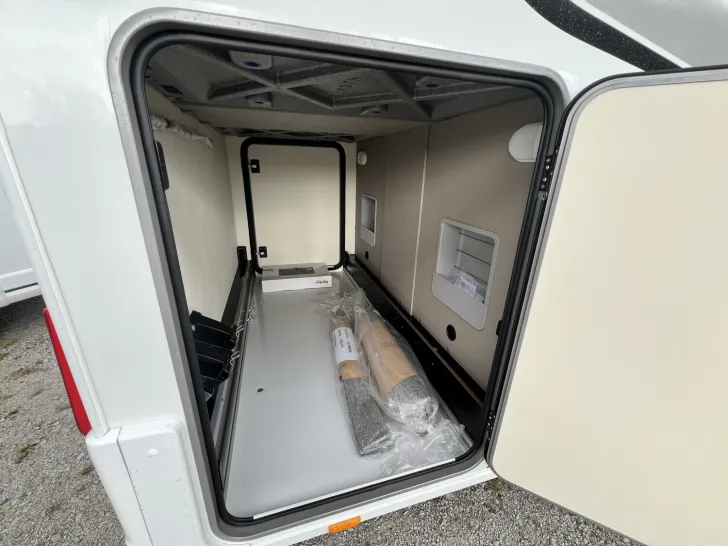 Fahrzeugbild Bürstner Campeo TD 691 G Ofen | AHK | Dachklima | Dieselh #26