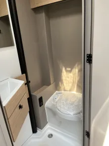 Fahrzeugbild Bürstner Campeo TD 676 G Flex | AHK | NAVI | KAMERA | APP #13