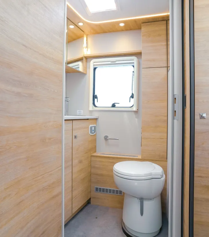 Fahrzeugbild Dethleffs Globetrotter XL I 7850-2 EB *37.335 EUR RABATT* #12