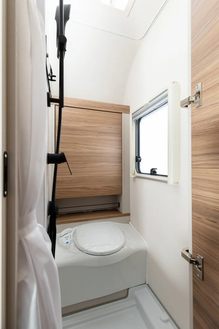Fahrzeugbild Dethleffs Nomad 560 FMK // 11% Rabatt #15
