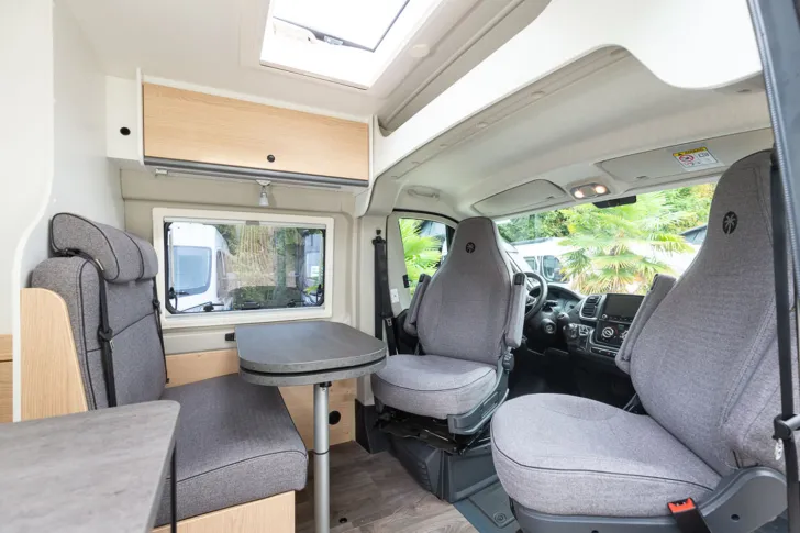 Fahrzeugbild Sunlight Cliff 600 ***junger Gebrauchter*** #6