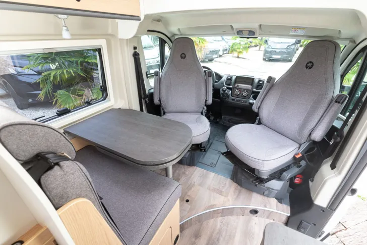 Fahrzeugbild Sunlight Cliff 600 ***junger Gebrauchter*** #15