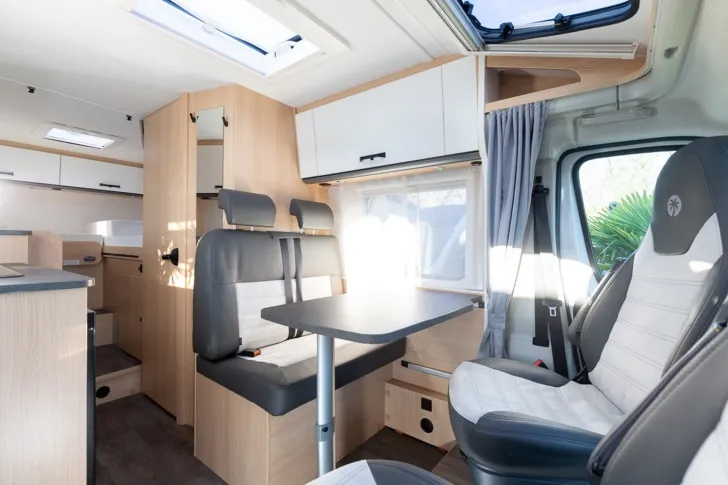 Fahrzeugbild Sunlight Adventure V 66 *Junger Gebrauchter* #8