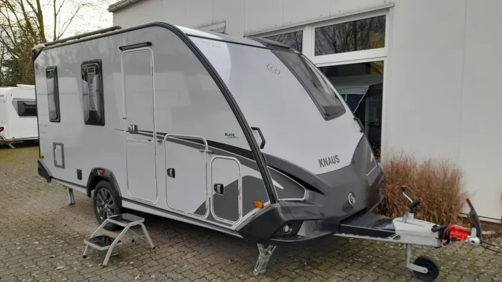 Fahrzeugbild Knaus Sport & Fun BLACK SELECTION 480 QL 1700kg,Dusche #3