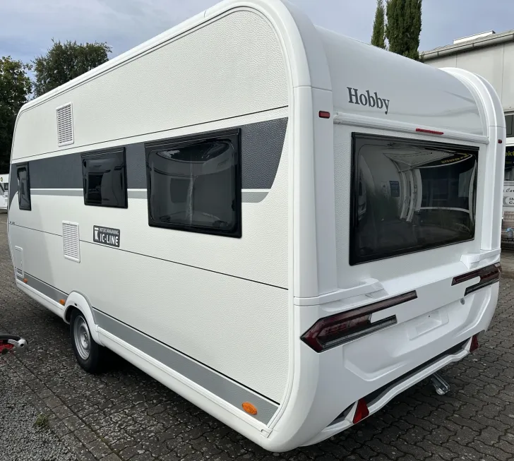 Fahrzeugbild Hobby De Luxe 460 UFe Mod.2026; 1500kg; FH; ETS;Autark #4