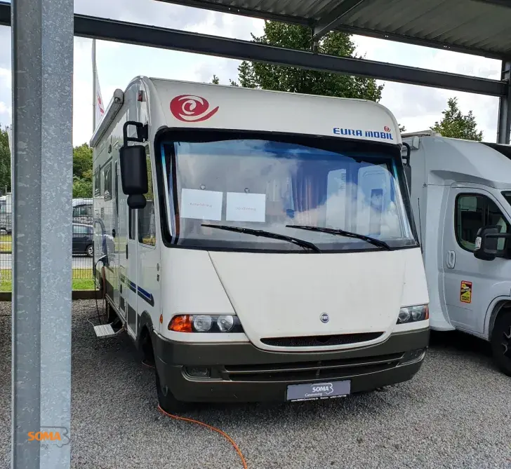 Fahrzeugbild Eura Mobil Integra 690 HB Händlerexport oder Bastlerfahrzeug #1