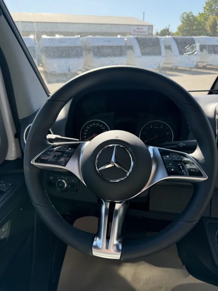 Fahrzeugbild Weinsberg CaraCompact Suite MB EDITION PEPPER 640 MEG 2025 #11