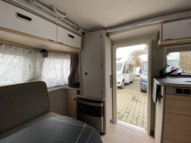 Fahrzeugbild Hymer Eriba Eriba Touring 550 Nugget Gold zum Sonderpreis! #9