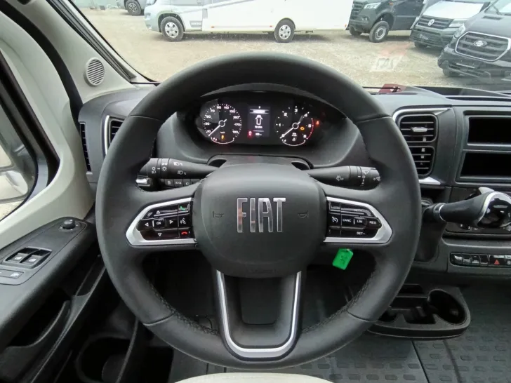 Fahrzeugbild LMC Innovan 600 Fiat Autom. 140 PS,Markise,RÜ-Kamera #21