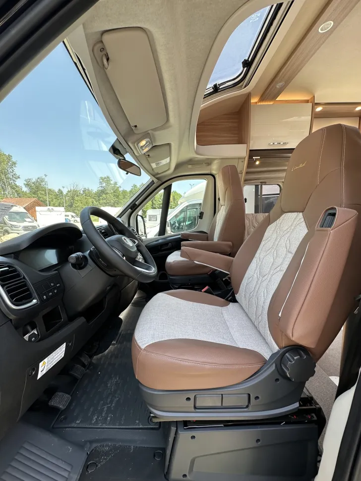 Fahrzeugbild Bürstner Limited T 660 Fiat | Markise | Kamera| Navi #7