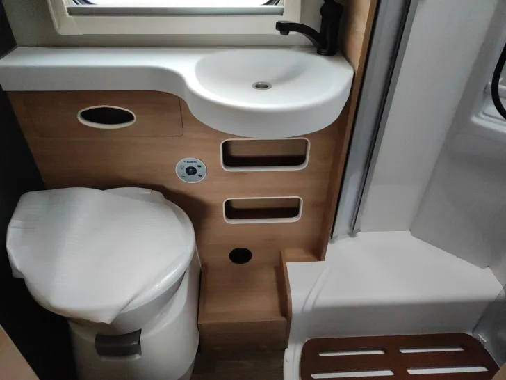 Fahrzeugbild Knaus L!VE WAVE PLATINUM SELECTION 650 MG Live Wave #15