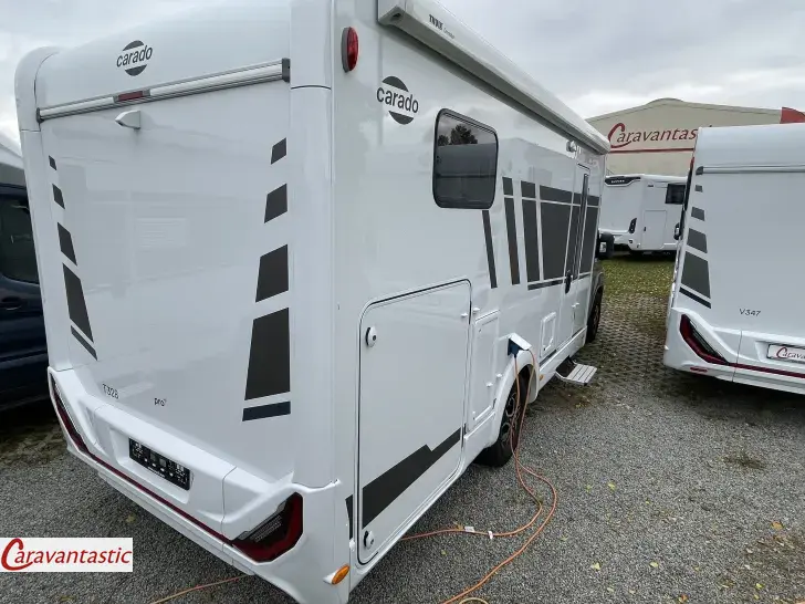 Fahrzeugbild Carado TEILINTEGRIERTE 328 #2