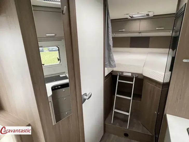 Fahrzeugbild Carado TEILINTEGRIERTE 328 #10