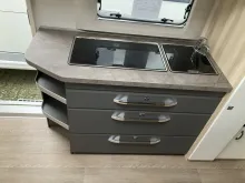 Fahrzeugbild Hobby De Luxe 545 KMF Fußbodenerwärmung #7