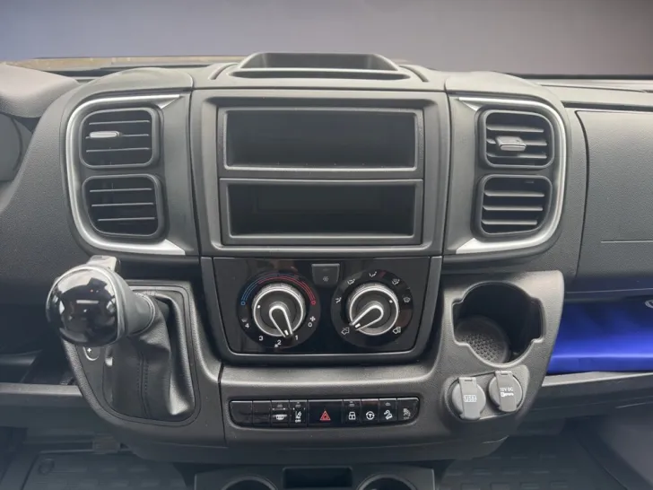 Fahrzeugbild Sunlight T 69LC Adventure Edition #9