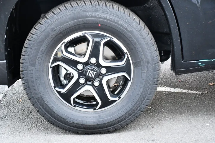 Fahrzeugbild Sunlight T XX 68 #6