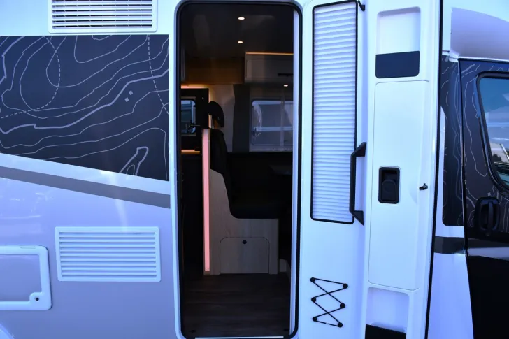 Fahrzeugbild Sunlight T XX 68 #12