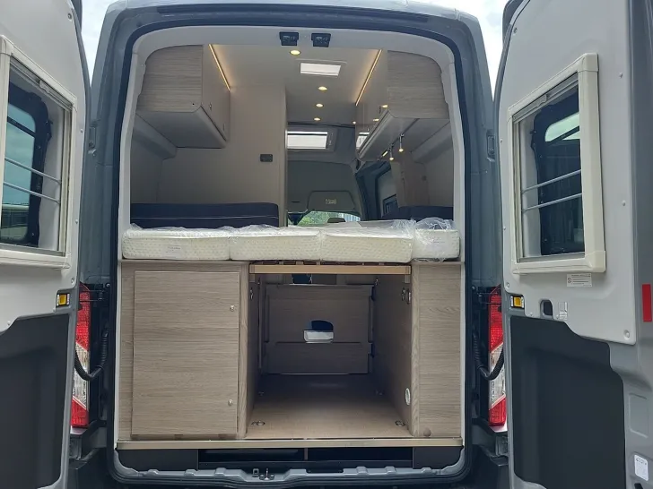 Fahrzeugbild Bürstner Lineo C 550 Summer Sale #23