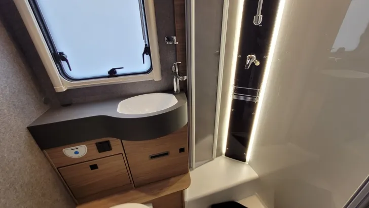 Fahrzeugbild Dethleffs Trend T 6877 *AUTOMATIK*Rahmenfenster*DuoControl #19
