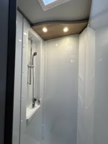 Fahrzeugbild Knaus Sky Ti 650 MEG Keyless | Kamera | Navi| TV-Paket #15