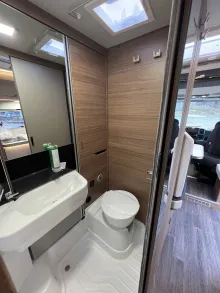 Fahrzeugbild Knaus Van i 650 MEG Dachklima | TV | Navi | Kamera #12