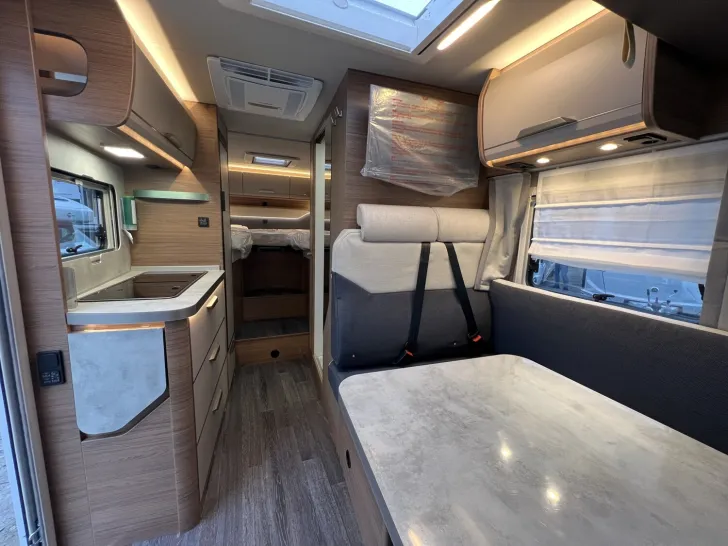 Fahrzeugbild Knaus Van i 650 MEG Dachklima | TV | Navi | Kamera #21