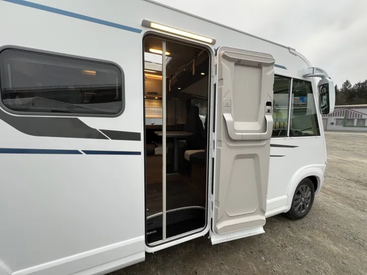 Fahrzeugbild Knaus Van i 650 MEG Dachklima | TV | Navi | Kamera #36