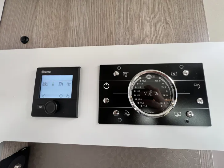 Fahrzeugbild Bürstner Lyseo Time Skyline 732 SHZ|TV|LED|AHK|Kamera|Nav #23