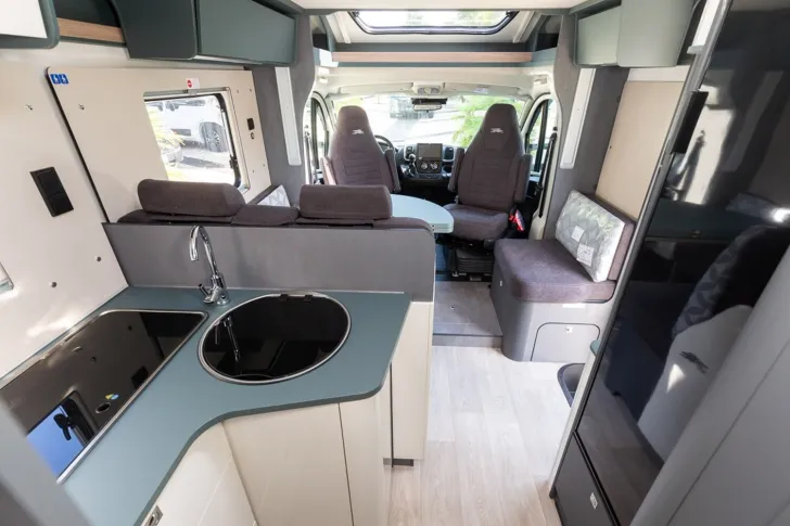 Fahrzeugbild Laika Kosmo L 409 GÜMA Springdeal bis 31.05.2026 #18