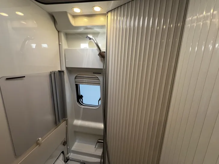 Fahrzeugbild Malibu Charming comfort coupé 640 LE #12