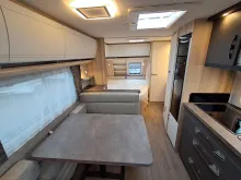 Fahrzeugbild Hobby De Luxe 560 KMFe *Modell 2025* #12