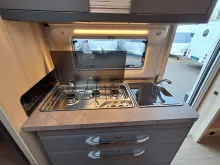 Fahrzeugbild Hobby De Luxe 560 KMFe *Modell 2025* #19