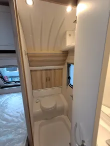 Fahrzeugbild Hobby De Luxe 560 KMFe *Modell 2025* #25