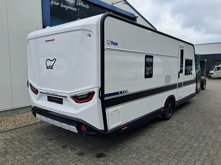 Fahrzeugbild Polar 590 FWA Black Edition *Modell 2026* #4