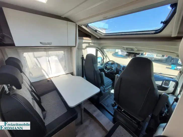 Fahrzeugbild Carado V 132 #8