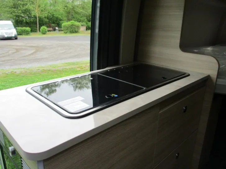 Fahrzeugbild Forster Vantasy FV599CB #10