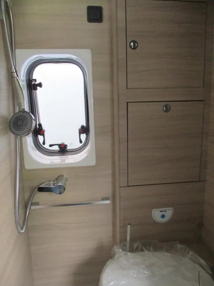 Fahrzeugbild Forster Vantasy FV599CB #15