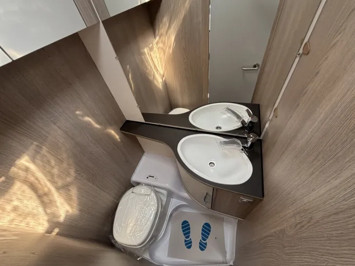 Fahrzeugbild Bürstner Premio Plus 520 TL #12