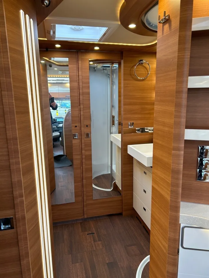 Fahrzeugbild Carthago chic c-line xl I 5.9 XL LE #20