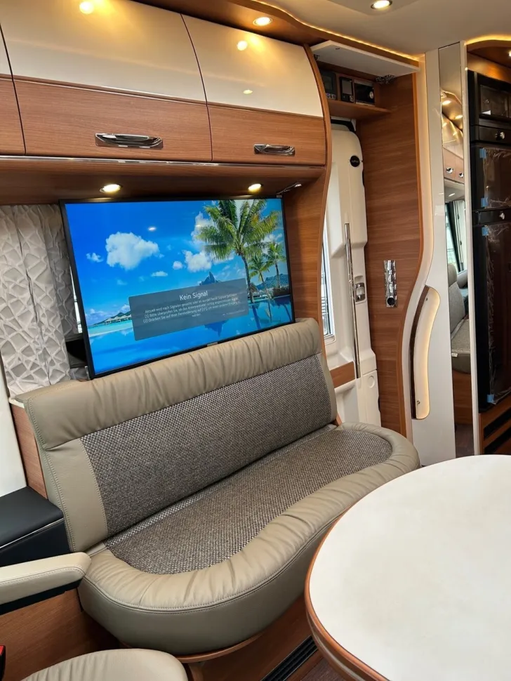 Fahrzeugbild Carthago chic c-line xl I 5.9 XL LE #24
