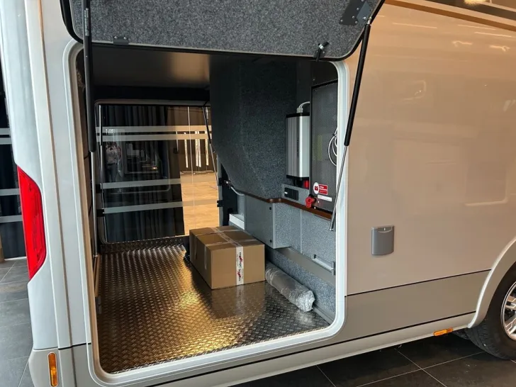 Fahrzeugbild Carthago chic s-plus I 61 XL LE #25