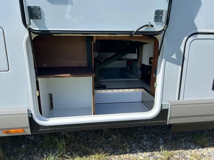 Fahrzeugbild Carthago chic c-line I 4.9 LE L #24