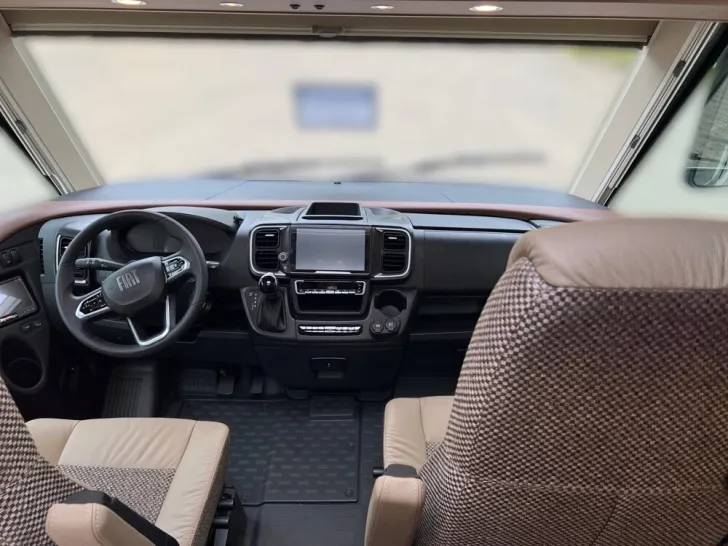 Fahrzeugbild Carthago chic c-line I 4.9 LE #10