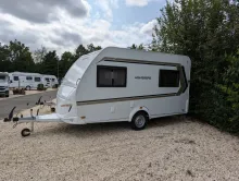 Fahrzeugbild Weinsberg CaraOne 390 QD *1.350 kg*Smart-Paket* #4